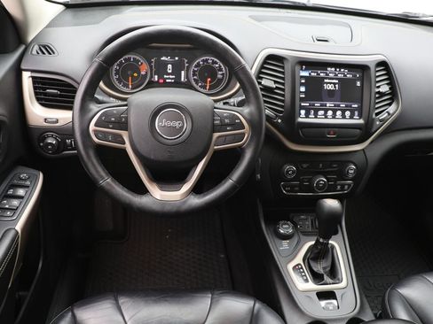 Used 2017 Jeep Cherokee Latitude w/ True North Edition image 13