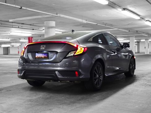 Used 2020 Honda Civic EX image 6