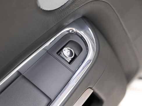 Used 2013 Rolls-Royce Ghost RWD image 60