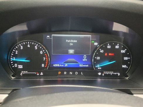 Used 2024 Ford Explorer XLT w/ Equipment Group 202A AWD/4WD image 23