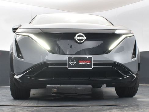 Used 2023 Nissan Ariya AWD image 37