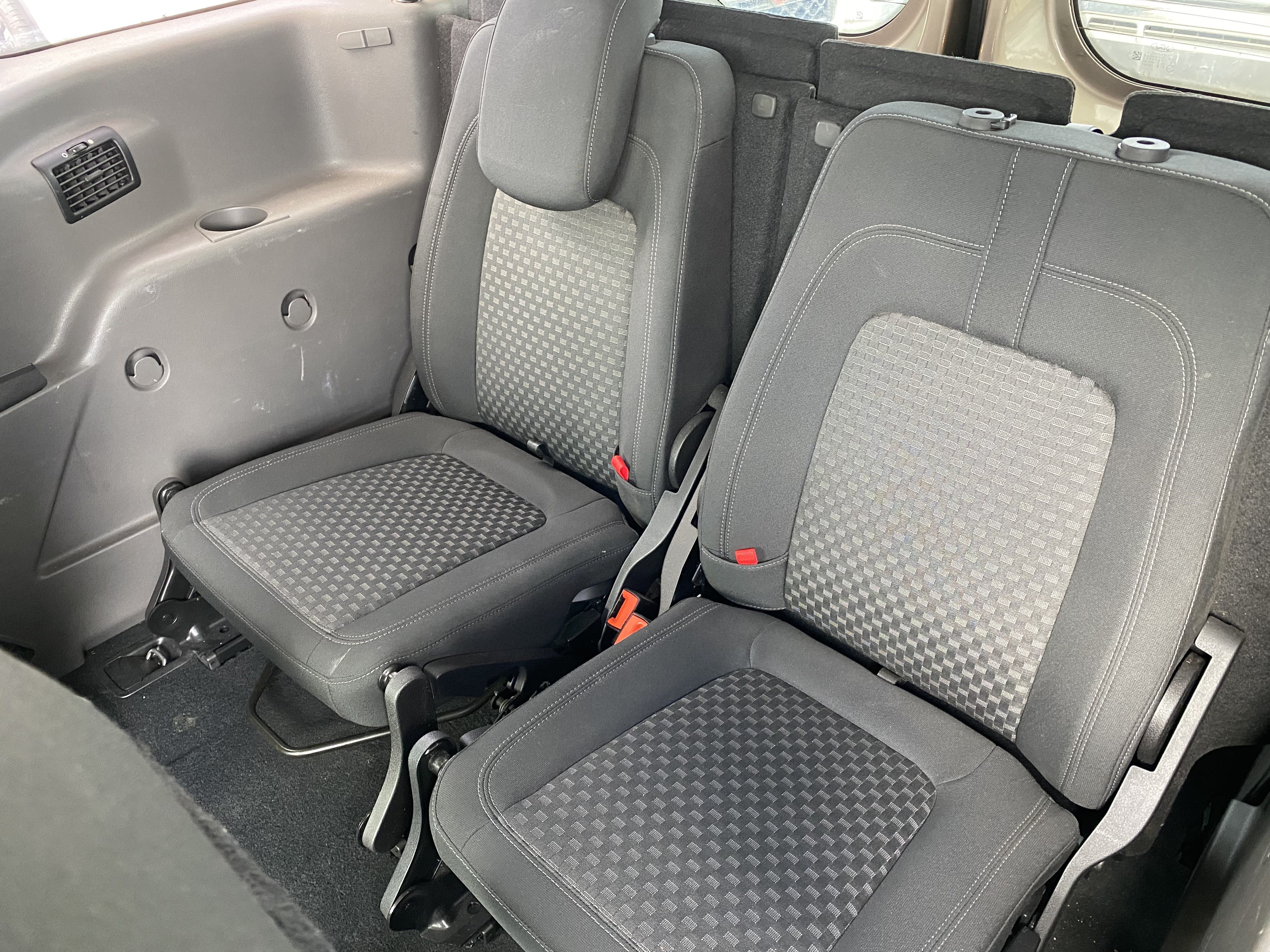 Used 2019 Ford Transit Connect XLT FWD image 15