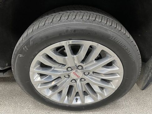 Used 2023 GMC Yukon Denali image 14