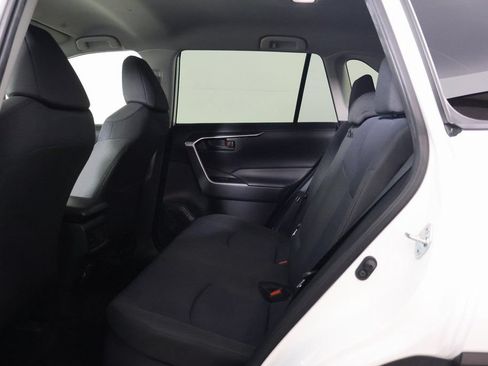 Used 2023 Toyota RAV4 LE AWD/4WD image 11