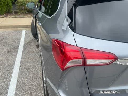 Used 2019 Buick Envision Essence FWD image 7