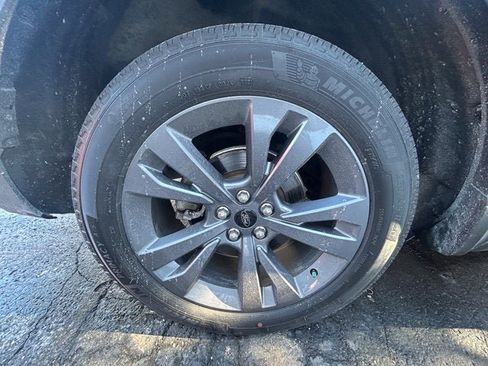 Used 2023 Ford Explorer XLT w/ Equipment Group 202A image 12