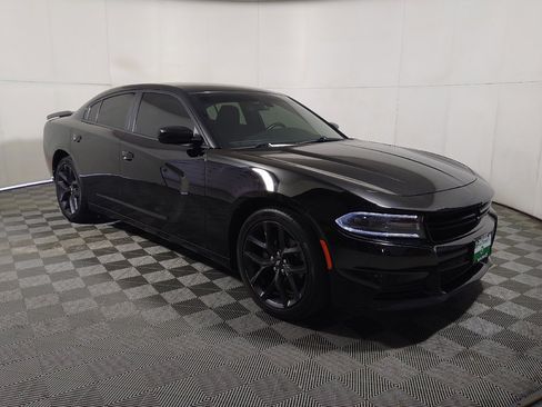 Used 2019 Dodge Charger SXT w/ Blacktop Package RWD image 13