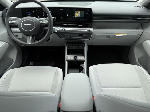 New 2025 Hyundai Kona SE FWD image 12