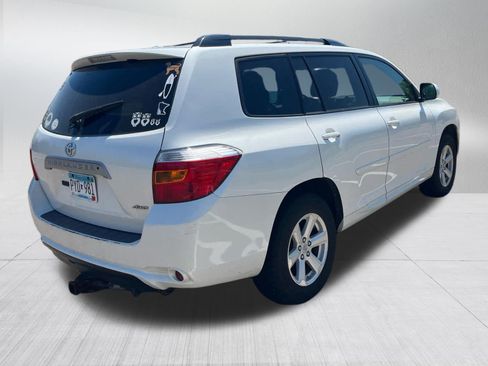 Used 2010 Toyota Highlander SE AWD/4WD image 4