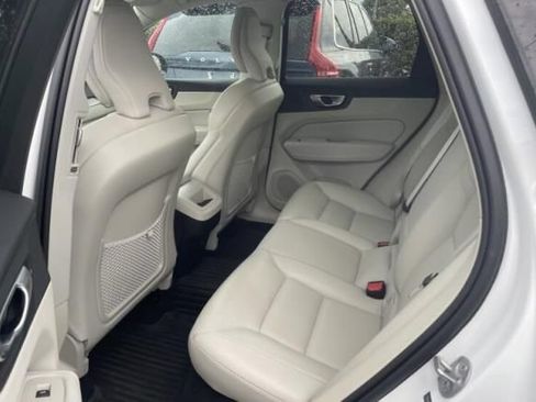 Used 2024 Volvo XC60 B5 Plus w/ Protection Package Premier AWD/4WD image 12