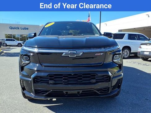 New 2024 Chevrolet Silverado EV RST image 34
