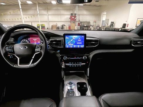 Certified 2023 Ford Explorer ST-Line image 14