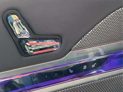 Used 2024 BMW 740i xDrive 740i xDrive image 17