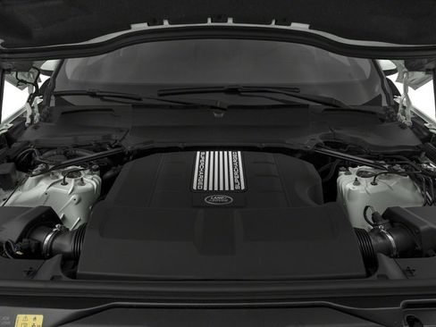 Used 2018 Land Rover Discovery HSE image 13