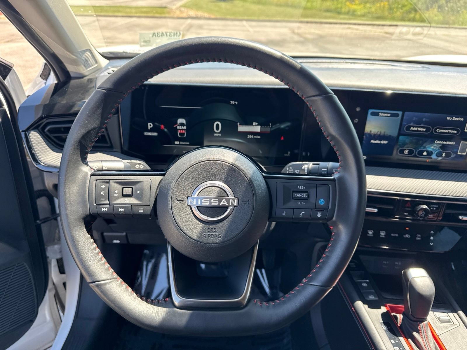 Certified 2025 Nissan Kicks SR FWD image 20
