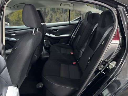 Used 2022 Nissan Sentra SV image 10