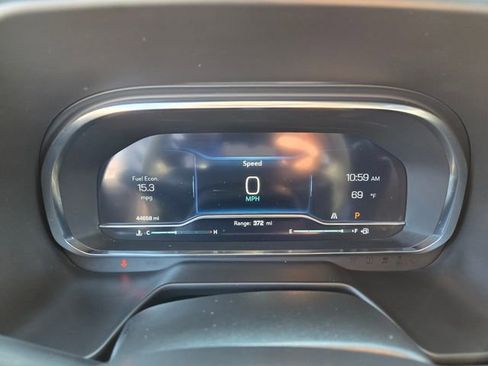 Used 2024 Chevrolet Suburban Premier image 31