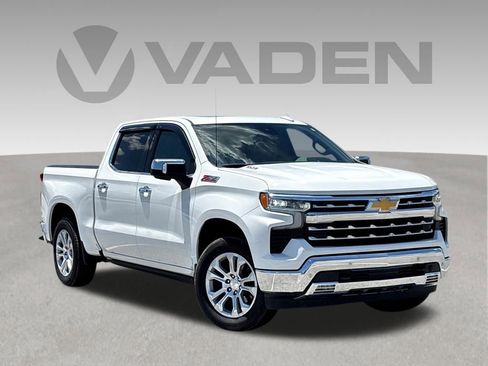 Used 2022 Chevrolet Silverado 1500 LTZ w/ LTZ Premium Package AWD/4WD image 1