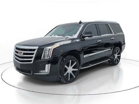 Certified 2015 Cadillac Escalade Luxury image 2