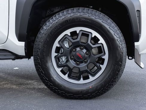 New 2026 Toyota 4Runner TRD Off-Road Premium AWD/4WD image 4