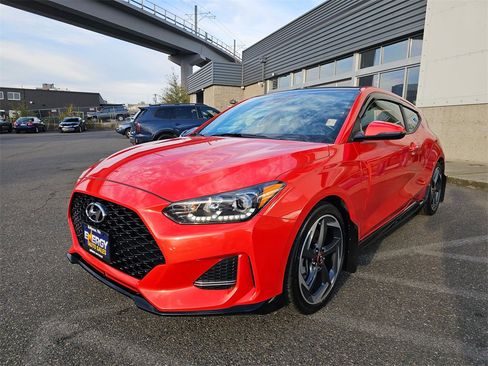 Used 2021 Hyundai Veloster Turbo image 4