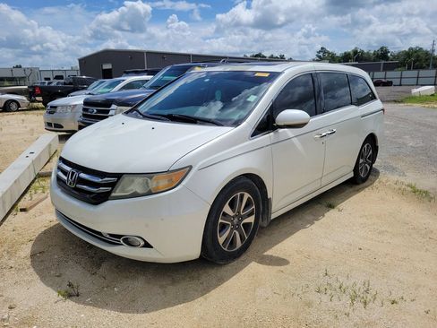 Used 2014 Honda Odyssey Touring Elite image 7