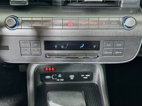 Used 2025 Hyundai Kona SEL FWD image 23
