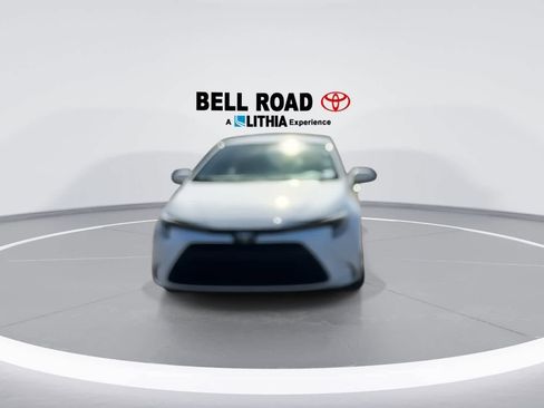 Used 2024 Toyota Corolla LE image 3