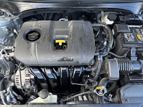 Used 2023 Kia Forte LXS w/ LXS Technology Package FWD image 17