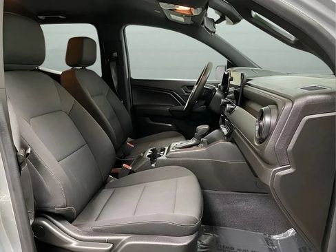 Used 2023 Chevrolet Colorado W/T RWD image 14
