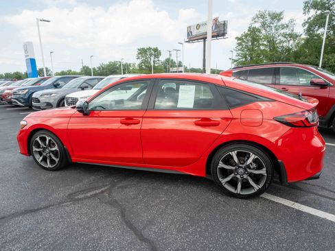 Certified 2025 Honda Civic Sport Touring image 4