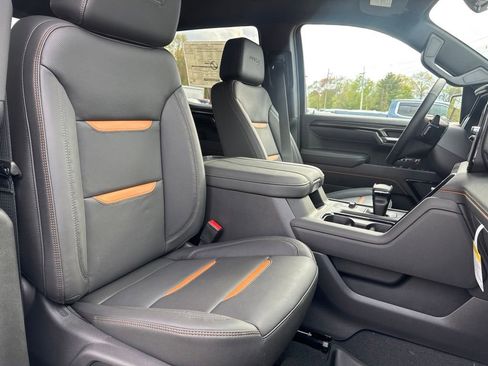 New 2026 GMC Sierra 1500 AT4 w/ AT4 Premium Package AWD/4WD image 11