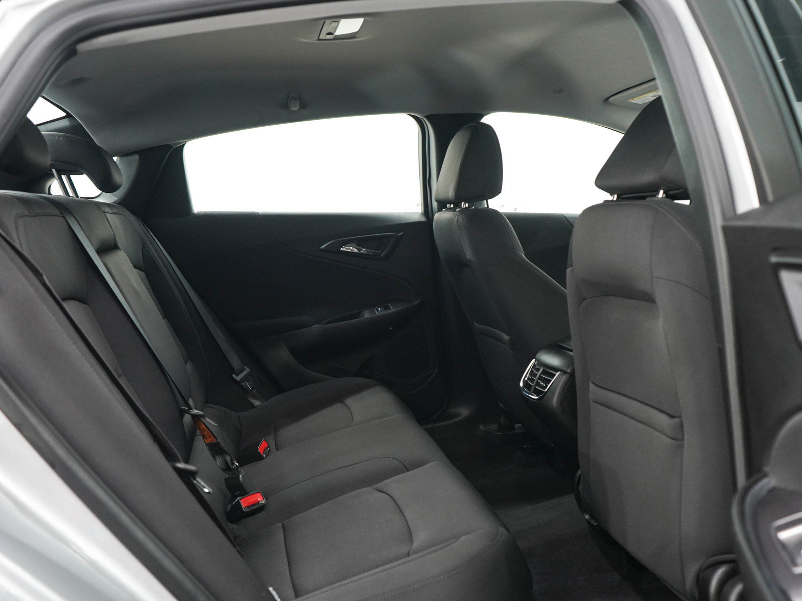 Used 2019 Chevrolet Malibu Hybrid FWD image 12