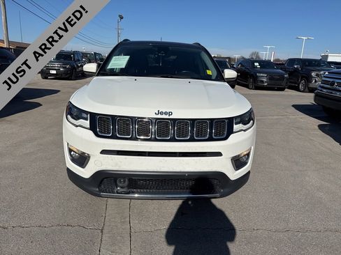 Used 2017 Jeep Compass Limited image 3