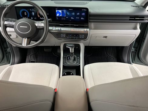 Used 2025 Hyundai Kona SEL FWD image 34