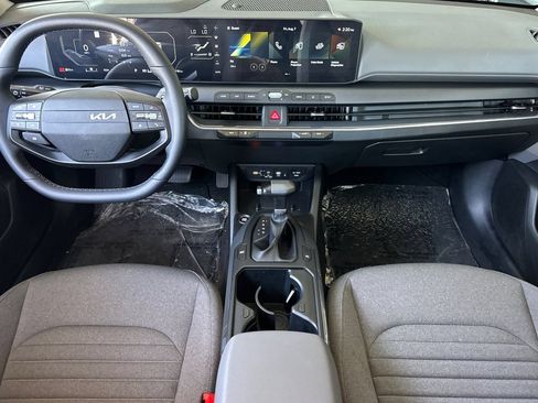 Used 2025 Kia K4 EX FWD image 10