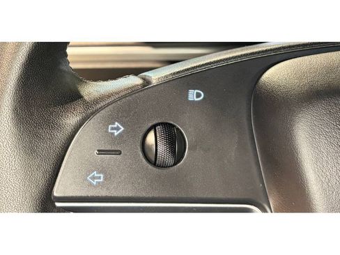 Used 2024 Tesla Model X image 24