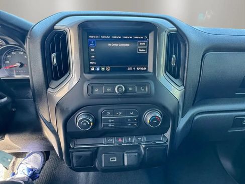 Used 2020 Chevrolet Silverado 1500 Custom w/ Custom Value Package RWD image 10