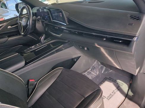 Used 2024 Cadillac Escalade Sport RWD image 37