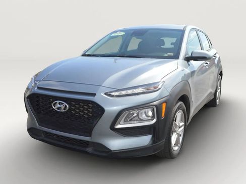 Used 2021 Hyundai Kona SE image 2