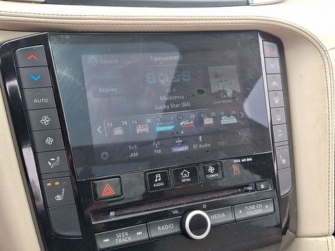 Used 2021 INFINITI QX50 Essential w/ Convenience Package image 19