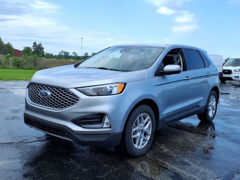 Used 2024 Ford Edge SEL w/ Convenience Package AWD/4WD image 7