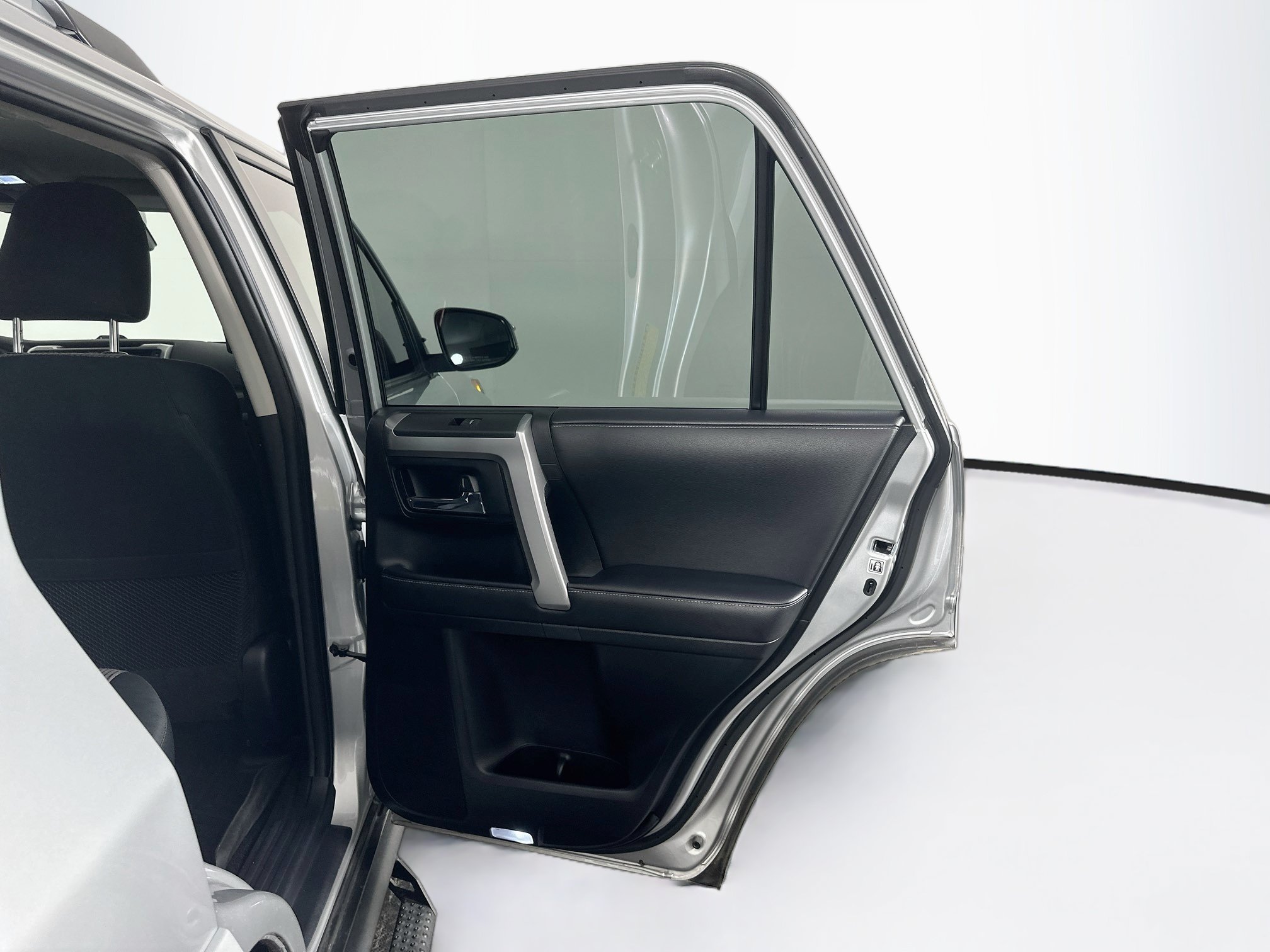 Used 2024 Toyota 4Runner SR5 RWD image 28