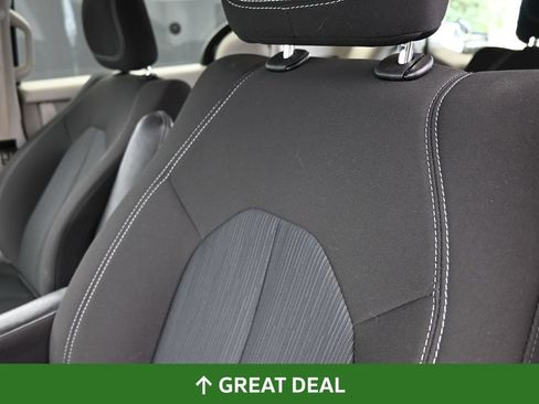 Used 2023 Chrysler Voyager LX FWD image 22