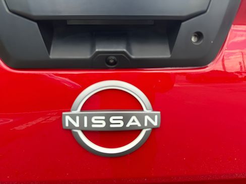 Certified 2025 Nissan Frontier SV RWD image 36