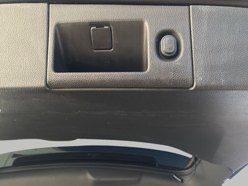 Used 2015 GMC Yukon SLT w/ Open Road Package image 15