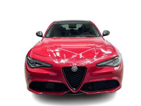 Used 2019 Alfa Romeo Giulia Base w/ Quick Order Package 22K Sport image 6