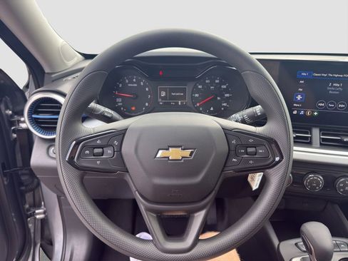 New 2026 Chevrolet Trax LS w/ Driver Confidence Package FWD image 10