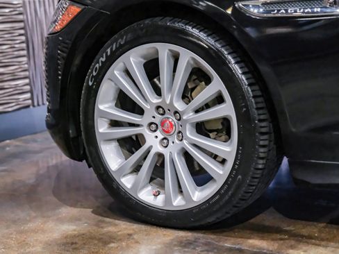 Used 2020 Jaguar XF Prestige RWD image 52