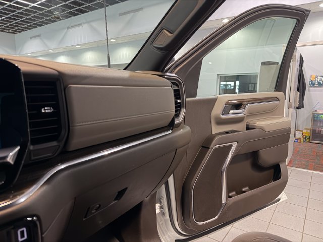 Used 2024 Chevrolet Silverado 2500 LT AWD/4WD image 23